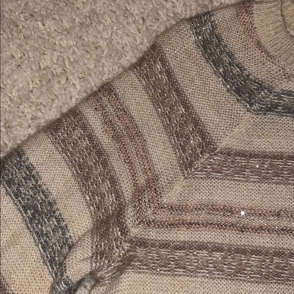 Sweater - Picture 3 of 6